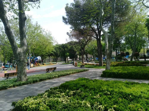 Saraçhane Parkı ve Kemer
