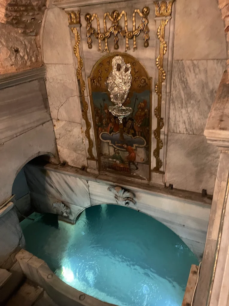 Zeytinburnu Surlarının Gölgesinde Bir Mucize: Balıklı Meryem Ana Rum Ortodoks Manastırı