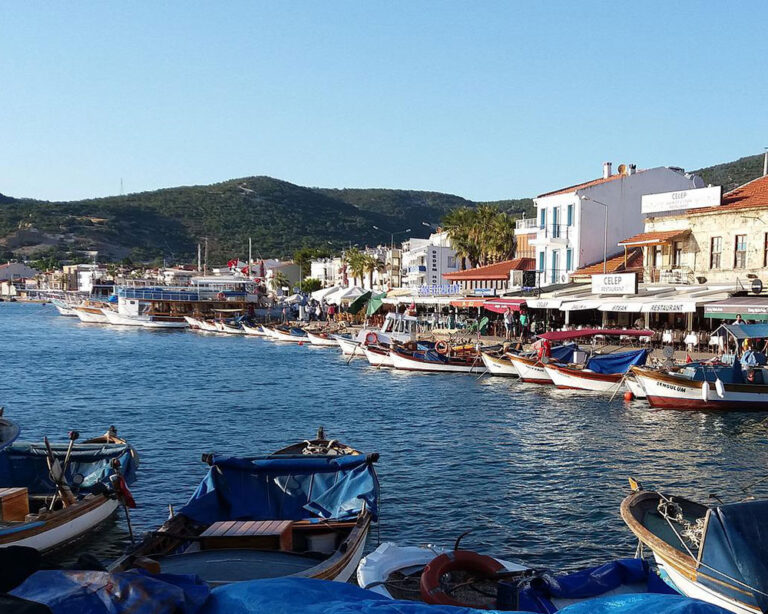 İzmir Havalimanı Foça Transfer